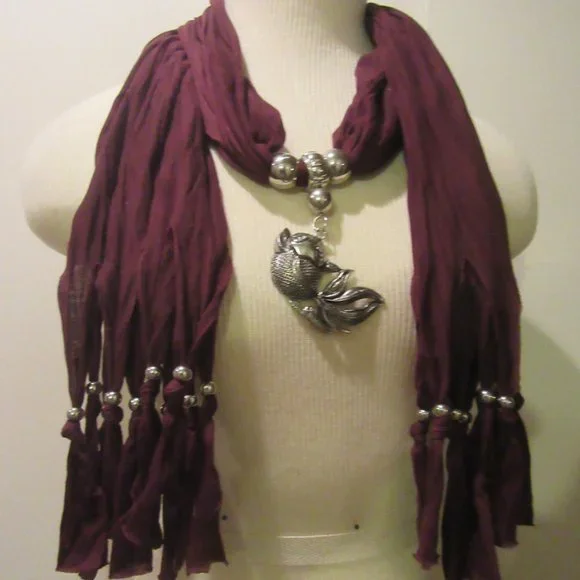 Lot of 8 Jeweled Scarf necklaces - Picture 8 of 8